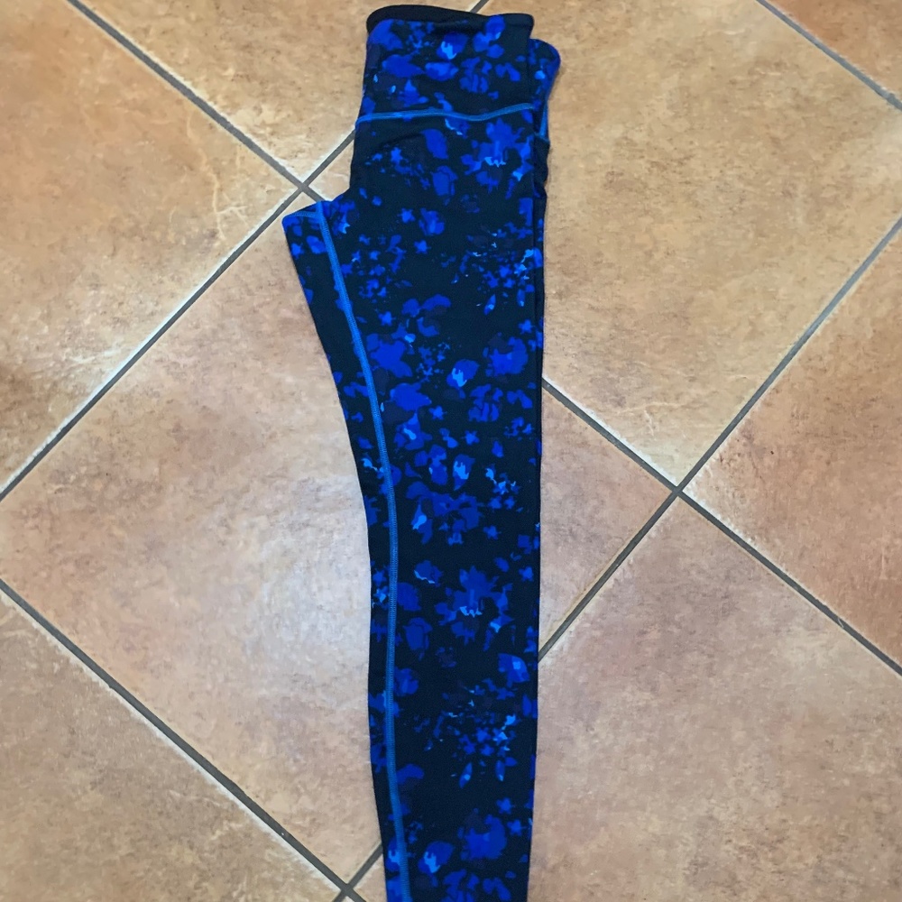 Lululemon Wunder Under Pant in Floral Sport Backdrop Iris Floral Multi Sz 8
